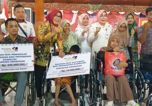 Peringati Hari Disabilitas Internasional, Bank Jateng Purwodadi Serahkan Bantuan CSR untuk Penyandang Disabilitas Grobogan