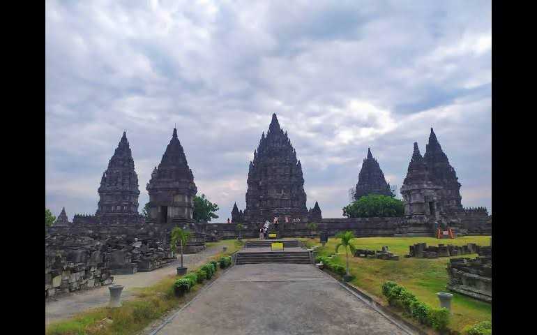 Libur Nataru 2024, Jawa Tengah Siap Sambut 6,4 Juta Wisatawan dengan Keamanan Ketat