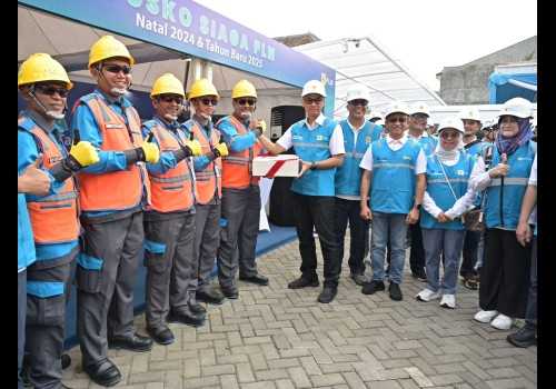 Tinjau SPKLU Bandung, Dirut PLN Pastikan Seluruh Infratruktur EV Siap Layani Masyarakat 24 Jam