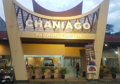 Ayam Kurma, Menu Baru Eksklusif di Resto Padang Chaniago Semarang