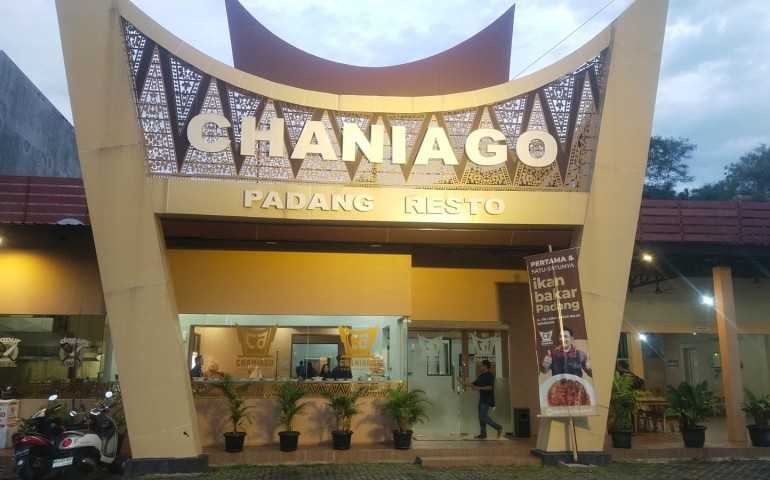 Ayam Kurma, Menu Baru Eksklusif di Resto Padang Chaniago Semarang