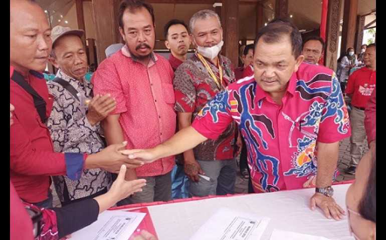 Pemkab Semarang Salurkan Rp 4,765 M untuk Warga Terdampak Kenaikan BBM