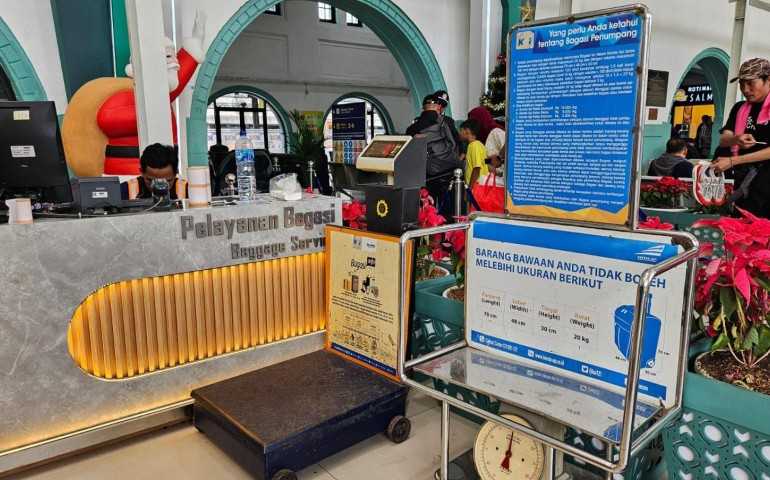 Liburan Nataru Sudah Tiba, KAI Daop 1 Jakarta Ingatkan Kapasitas Maksimum Bagasi Hanya 20 Kg Per Orang