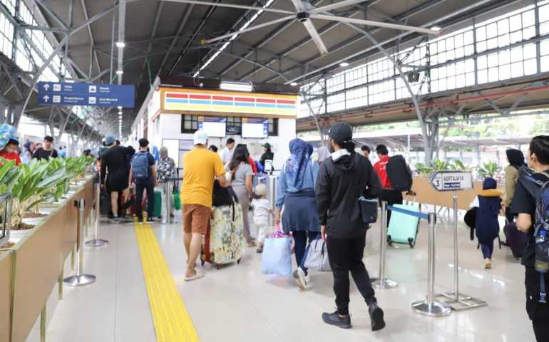 KAI Daop 1 Jakarta Siapkan Alternatif Stasiun Keberangkatan untuk Kemudahan Penumpang KAJJ