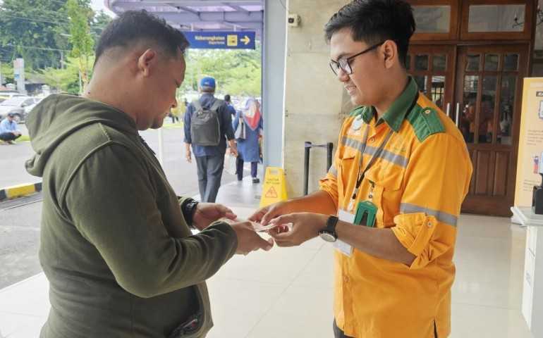 KAI Daop 4 Semarang Apresiasi Dedikasi KRDE Relawan Nataru, Ciptakan Kenyamanan Penumpang di Tengah Padatnya Arus Mudik