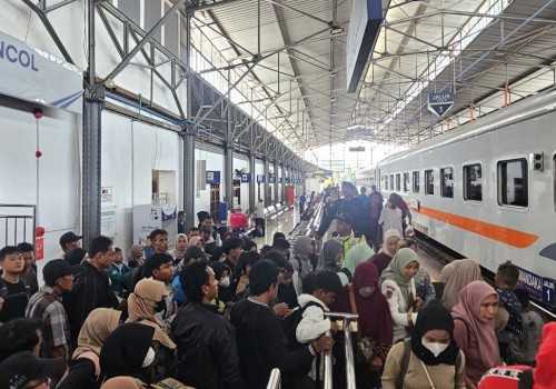 Libur Nataru Selesai, Daop 4 Semarang Tuntaskan Tugas dengan Layani 823 Ribu Penumpang