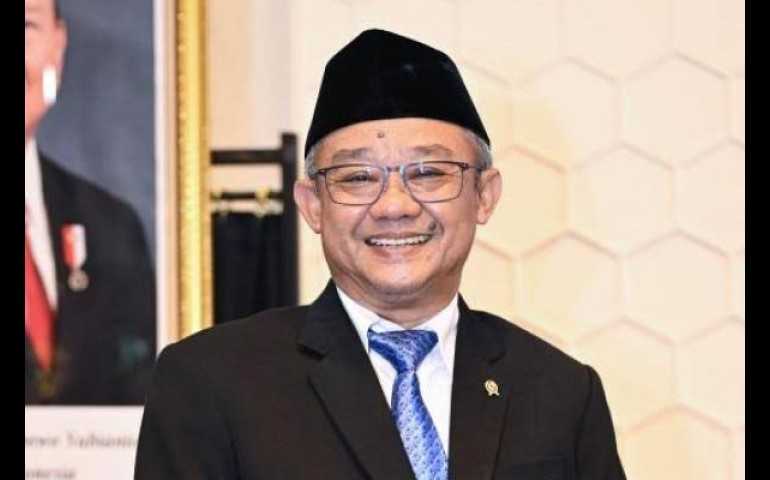 Makan Bergizi Gratis Bukan Hanya Soal Gizi, Tapi Juga Pembentukan Karakter Anak Bangsa