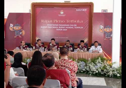 Sah ! KPU Kendal Resmi Tetapkan Dyah Kartika dan Benny Karnadi sebagai Bupati dan Wakil Bupati Baru