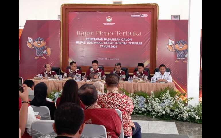 Sah ! KPU Kendal Resmi Tetapkan Dyah Kartika dan Benny Karnadi sebagai Bupati dan Wakil Bupati Baru