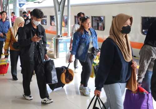 Cegah Penumpukan, KAI Daop 1 Jakarta Operasikan Kereta Tambahan untuk Imlek 2025