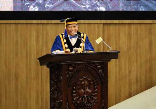 Perkuat Dunia Akademik, Ini Profil 36 Guru Besar Baru UNDIP