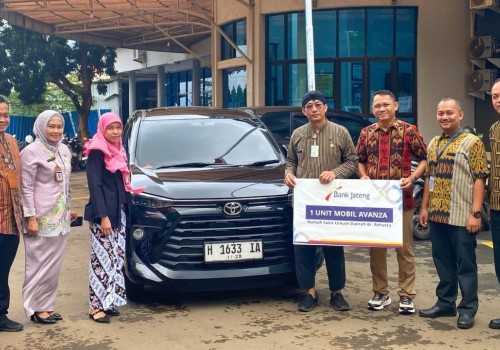 Bank Jateng Serahkan Bantuan Mobil Operasional RSUD Rehatta