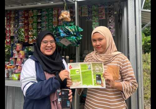 Mahasiswa KKN Undip Sosialisasikan Penggunaan QRIS dan GoPay Merchant untuk UMKM di Desa Ngargosari Sragen