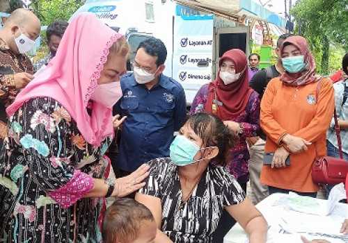 Tekan inflasi, Plt Wali Kota Semarang Hevearita Operasi pasar Tujuh Kelurahan