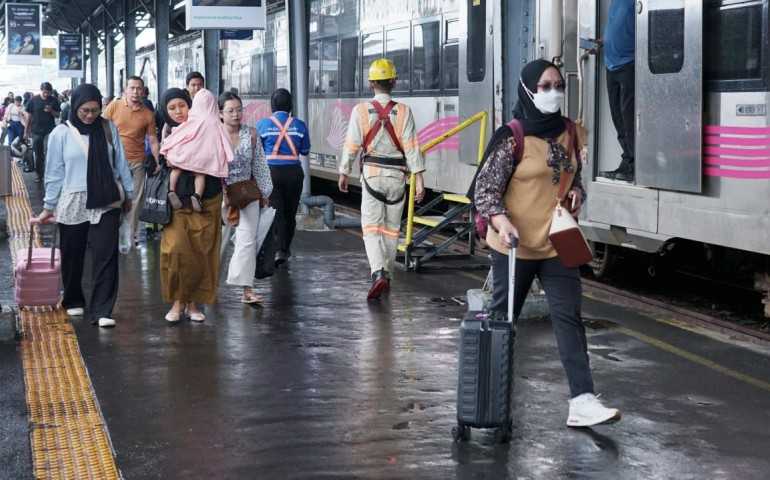 KAI Sediakan KA Tambahan di Daop 4 Semarang, 5 Kereta Siap Antarkan Perjalanan Anda!