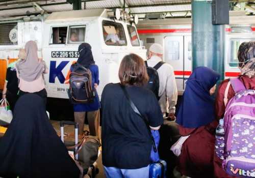 KAI Daop 1 Tingkatkan Kapasitas Angkutan: 1.826 Perjalanan KA Siap Sambut Mudik