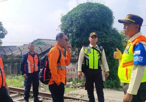 Kecelakaan di Perlintasan Sebidang! KAI Daop 1 Jakarta Angkat Bicara