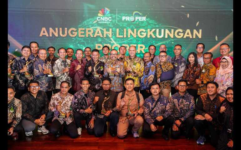 Menteri LH Berikan 2 PROPER Emas untuk Patra Niaga JBT Atas Komitmen Lingkungan Hidup dan Pemberdayaan Masyarakat