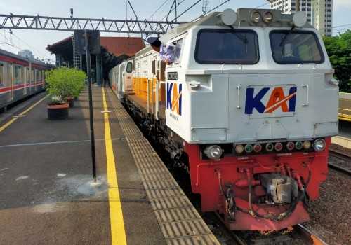 425 Ribu Tiket Lebaran Ludes Terjual, PT KAI Daop 1 Jakarta Siapkan 1.826 Perjalanan KAJJ