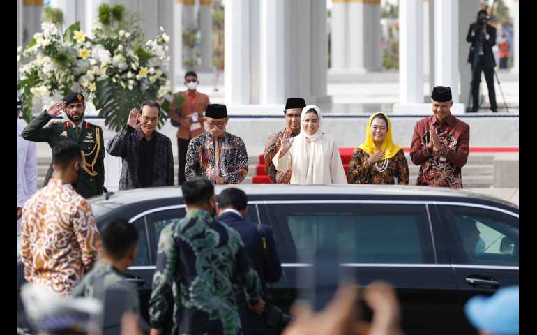 Resmi Dibuka Sheikh Zayed Grand Mosque Solo, Mampu Tampung 10.000 Jamaah