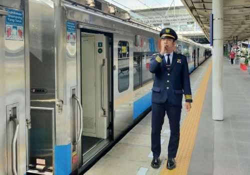 KAI Angkat Bicara Terkait Isu Aktivitas Asusila di Jalur Kereta Api, Ini Langkah yang Akan Diambil