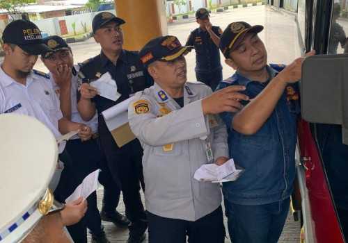 Cegah Kecelakaan Lalu Lintas, Ramp Check Dishub Kota Semarang Sasar Bus Angkutan Umum