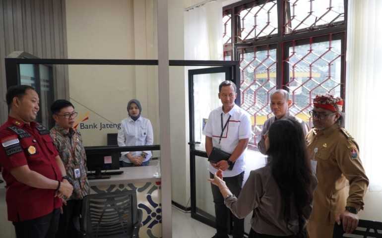 Layanan Paspor di MPP Temanggung, Bupati Pastikan Transparansi dan Efisiensi