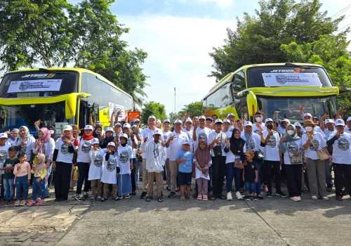 KIW Mengawal Mudik: 100 Pemudik Berangkat dari Semarang dalam Program Gratis TJSL