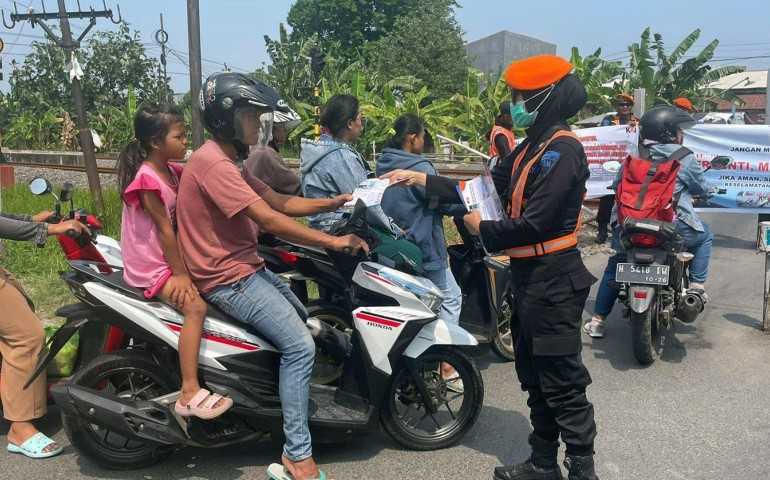 KAI Daop 4 Semarang Imbau Masyarakat Berhati-hati di Perlintasan saat Naiknya Frekuensi KA Lebaran