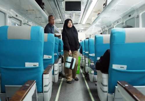 Angka Kedatangan Penumpang Meningkat Drastis di Daop 4 Semarang pada H+1 Lebaran 2025