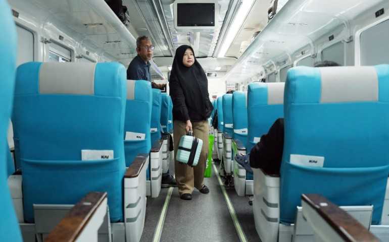 Angka Kedatangan Penumpang Meningkat Drastis di Daop 4 Semarang pada H+1 Lebaran 2025