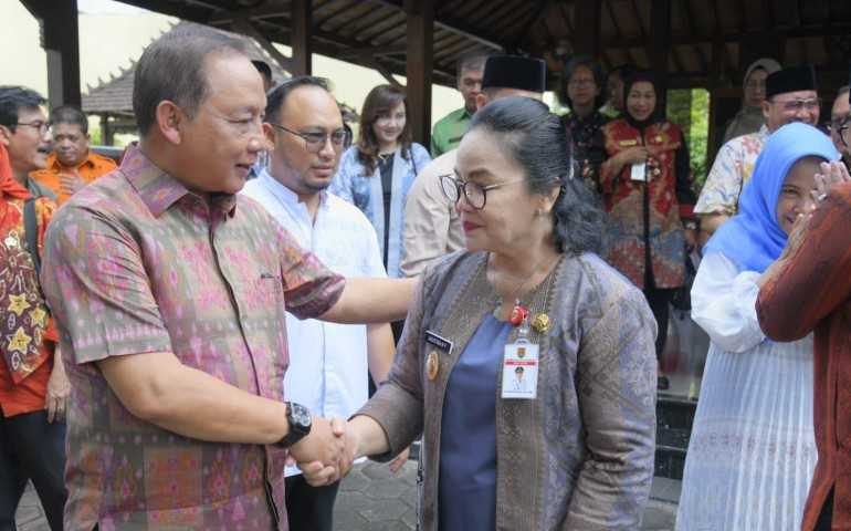 Hari Pertama Kerja, Agustina Tabuh Semangat Kolaborasi Lewat Silaturahm