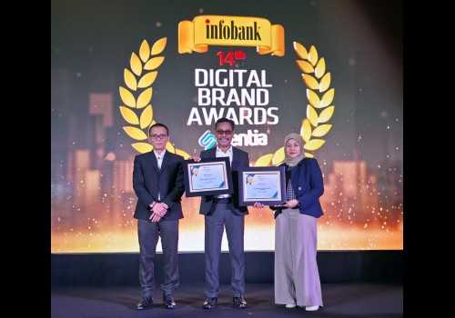 Bank Jateng Syariah Terima Penghargaan “The Best Unit Usaha Syariah” di Ajang 14th Infobank-Isentia Digital Brand Appreciation 2025