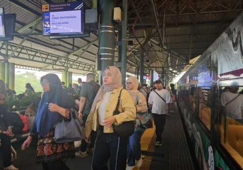 Antisipasi Lonjakan Penumpang Long Weekend, KAI Daop 1 Jakarta Tambah 7 Perjalanan KA Jarak Jauh