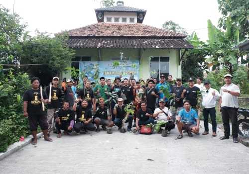 Krisis Air Ancam Kendal, Warga Kaliwungu Selatan Laksanakan Aksi Tanam Pohon