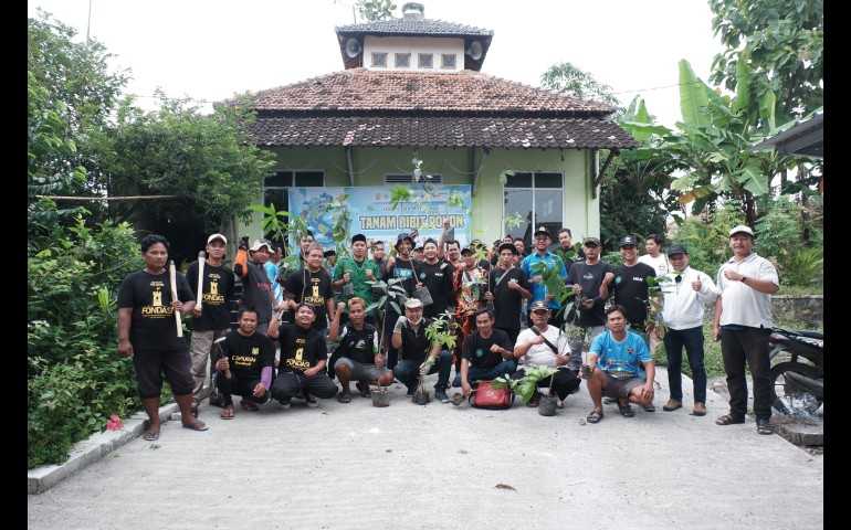 Krisis Air Ancam Kendal, Warga Kaliwungu Selatan Laksanakan Aksi Tanam Pohon