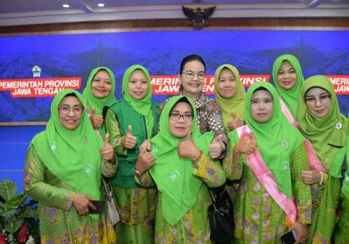 Wali Kota Semarang Agustina Dorong Program Relawan Hukum Muslimat NU untuk Anak dan Perempuan