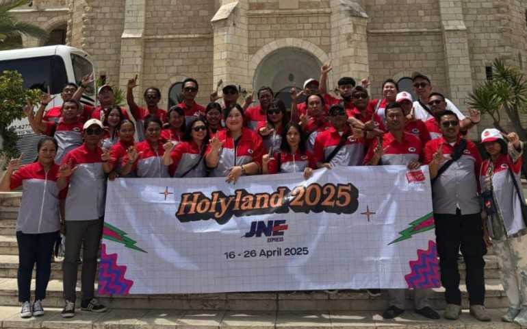 JNE Apresiasi Ksatria dan Srikandi dalam Perjalanan Rohani ke Holyland