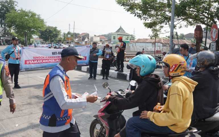 KAI Daop 4 Semarang dan SPKA Gelar Sosialisasi Keselamatan Perlintasan Kereta