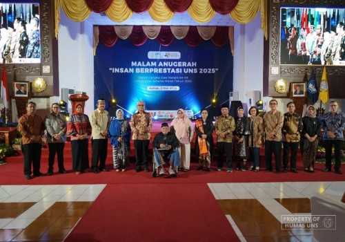 Empat Sosok Pengukir Sejarah Pilar UNS di Malam Anugerah 2025; KGPH Haryo Mataram, Sadjiman Ebdi Sanyoto, Joseph Rahardjo dan AM Putut Prabantoro