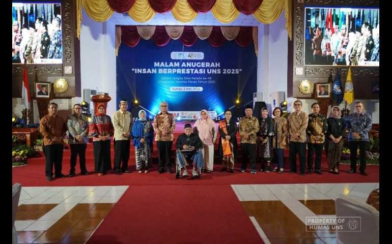 Empat Sosok Pengukir Sejarah Pilar UNS di Malam Anugerah 2025; KGPH Haryo Mataram, Sadjiman Ebdi Sanyoto, Joseph Rahardjo dan AM Putut Prabantoro