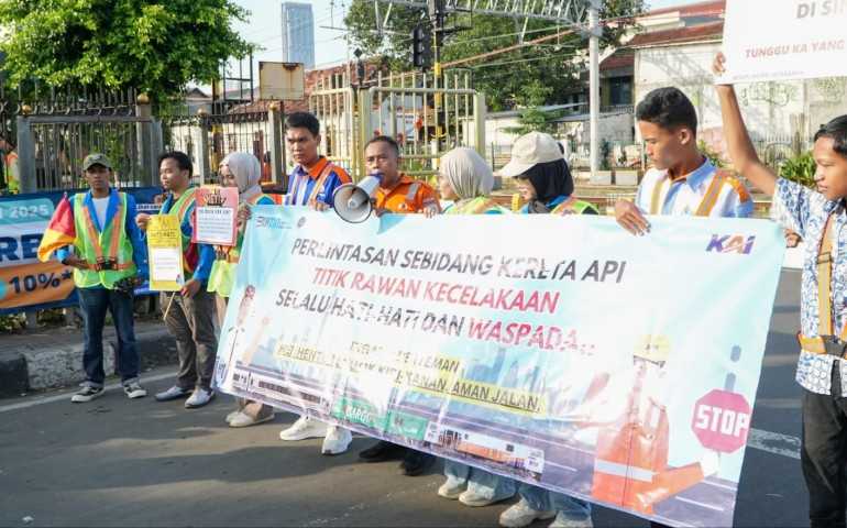 KAI Daop 1 Jakarta Ajak Pengguna Jalan untuk Disiplin Berlalu Lintas