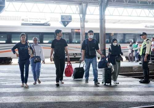 Long Weekend Waisak 2025, KAI Daop 4 Semarang Tambah Kapasitas Tempat Duduk Hingga Tersedia 86 Ribu Tiket