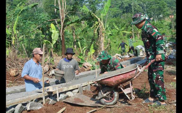 Program TMMD untuk Talud Gunungpati, Inisiatif Nyata TNI Lindungi Masyarakat dari Ancaman Longsor