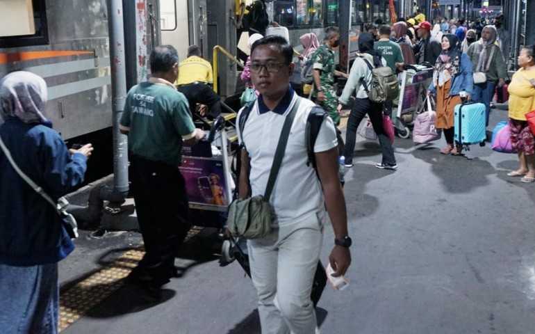 KAI Daop 4 Semarang Catat Lebih dari 73 Ribu Penumpang Berangkat pada 3 Hari Libur Panjang Waisak
