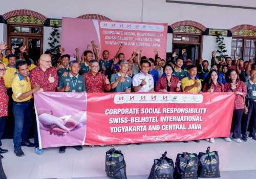 Swiss-Belhotel International Wilayah Jogja, Solo dan Semarang Tunjukkan Empati Sosial Lewat Aksi di Stasiun Tawang