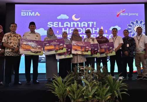 Bank Jateng Slawi Serahkan Hadiah Undian Tabungan Bima Periode II, Mobil Listrik Wuling AirEv Jadi Hadiah Utama