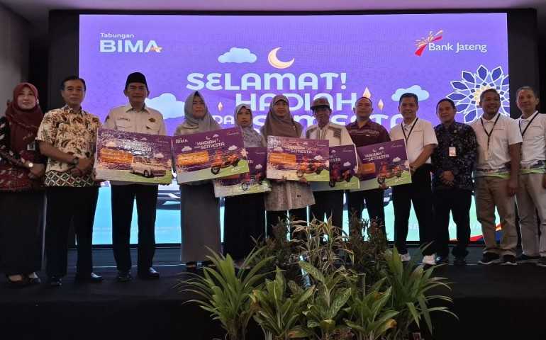 Bank Jateng Slawi Serahkan Hadiah Undian Tabungan Bima Periode II, Mobil Listrik Wuling AirEv Jadi Hadiah Utama