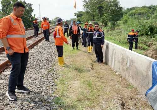 Demi Perjalanan Aman, KAI Daop 4 Semarang Intensifkan Pemeriksaan Jalur Kereta