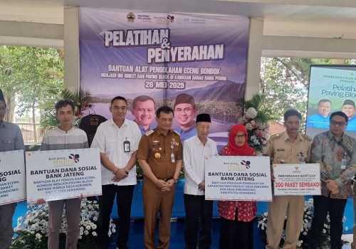 Bank Jateng Dorong Pemanfaatan Enceng Gondok di Rawa Pening Lewat CSR